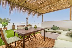 Cas Pati Son Moja in Santa y