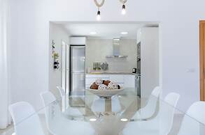 Dones D Aigua 11 in Urbanitzaci s Estanyol