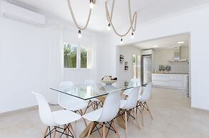 Dones D Aigua 11 in Urbanitzaci s Estanyol