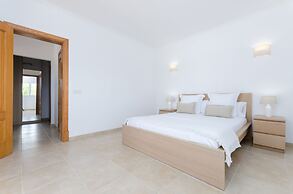 Dones D Aigua 11 in Urbanitzaci s Estanyol