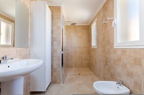 Dones D Aigua 11 in Urbanitzaci s Estanyol