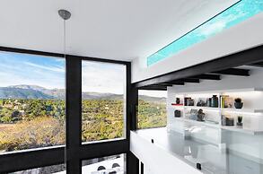 Montblau in Buger With 4 Bedrooms and 5 Bathrooms