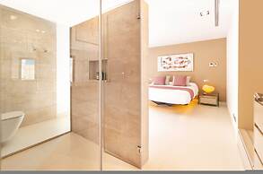 Montblau in Buger With 4 Bedrooms and 5 Bathrooms