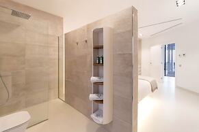 Montblau in Buger With 4 Bedrooms and 5 Bathrooms