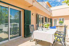 Goixa in Lloseta With 3 Bedrooms and 2 Bathrooms