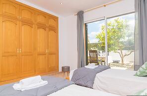 Goixa in Lloseta With 3 Bedrooms and 2 Bathrooms