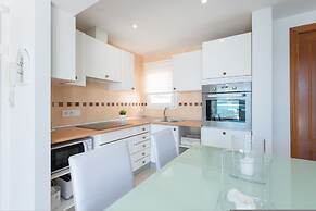 Luisamar Sea View in S Illot-cala Morlanda