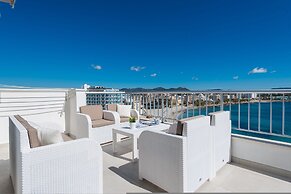 Luisamar Sea View in S Illot-cala Morlanda