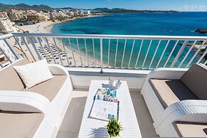 Luisamar Sea View in S Illot-cala Morlanda