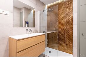 Maria Tubau in M Laga