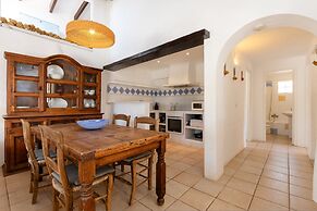 Binisagoc A in Binibeca