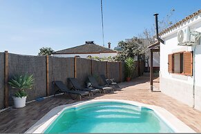 Casa Roja in La Ribera de la Oliva