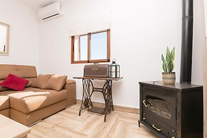 Casa Roja in La Ribera de la Oliva