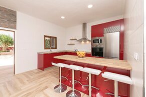 Casa Roja in La Ribera de la Oliva