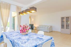 Voltora in Campos With 3 Bedrooms and 3 Bathrooms