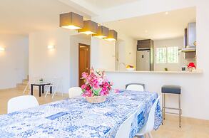 Voltora in Campos With 3 Bedrooms and 3 Bathrooms