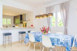 Voltora in Campos With 3 Bedrooms and 3 Bathrooms