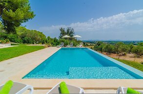 Son Mora in Porreres