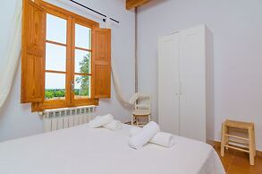 Son Mora in Porreres