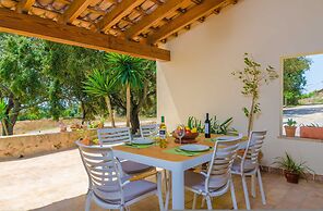 Son Mora in Porreres