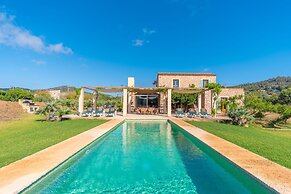 Can Jeroni Carrio in Cala Bona