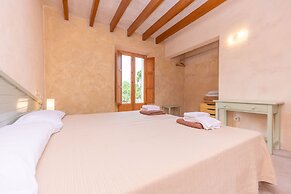 Can Jeroni Carrio in Cala Bona