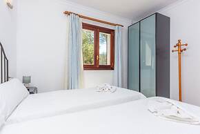 Pleta De Son Monjo in Maria de la Salut