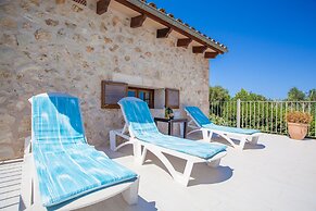 Sa Font in Petra With 3 Bedrooms and 2 Bathrooms