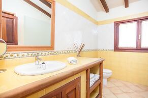 Sa Font in Petra With 3 Bedrooms and 2 Bathrooms