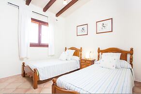 Sa Font in Petra With 3 Bedrooms and 2 Bathrooms