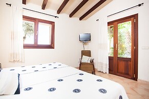 Sa Font in Petra With 3 Bedrooms and 2 Bathrooms