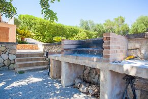 Sa Font in Petra With 3 Bedrooms and 2 Bathrooms