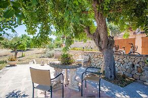 Sa Font in Petra With 3 Bedrooms and 2 Bathrooms