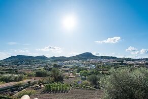 Solluna in Mallorca With 4 Bedrooms and 3 Bathrooms