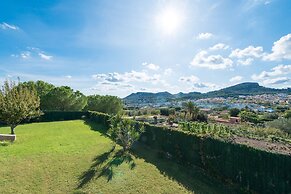 Solluna in Mallorca With 4 Bedrooms and 3 Bathrooms