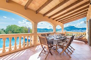 Solluna in Mallorca With 4 Bedrooms and 3 Bathrooms