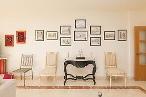 Spikes in Pueblo Nuevo