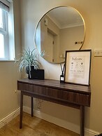 Cozy Manchester Hideaway With 2 Bedrooms