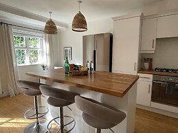 Cozy Manchester Hideaway With 2 Bedrooms