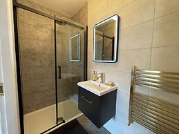 Cozy Manchester Hideaway With 2 Bedrooms