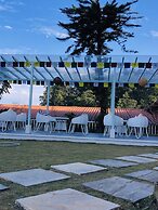 Mountain Vista Retreat