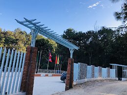 Mountain Vista Retreat