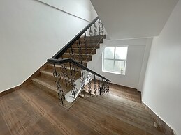 Mountain Vista Retreat