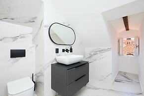 TUDISI LUX SUITES by DOMINIUM