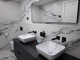 TUDISI LUX SUITES by DOMINIUM