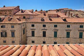 TUDISI LUX SUITES by DOMINIUM