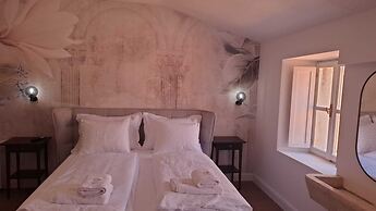 TUDISI LUX SUITES by DOMINIUM