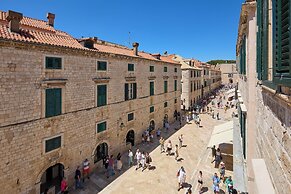 TUDISI LUX SUITES by DOMINIUM