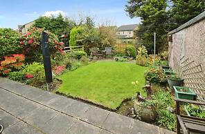 2BR Home/garden/patio/city Access/6 Guests