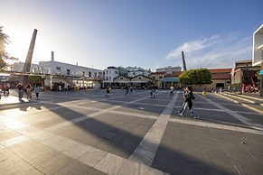 75 Prokymea- Steps From the Sea, Downtown, Balcony